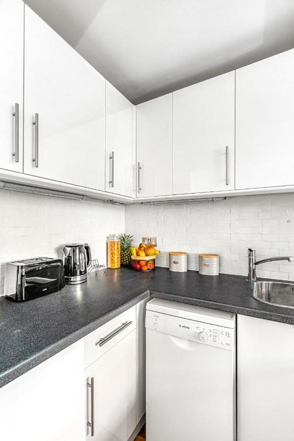 Charming Studio Flat Close To Holborn Station Londra Esterno foto