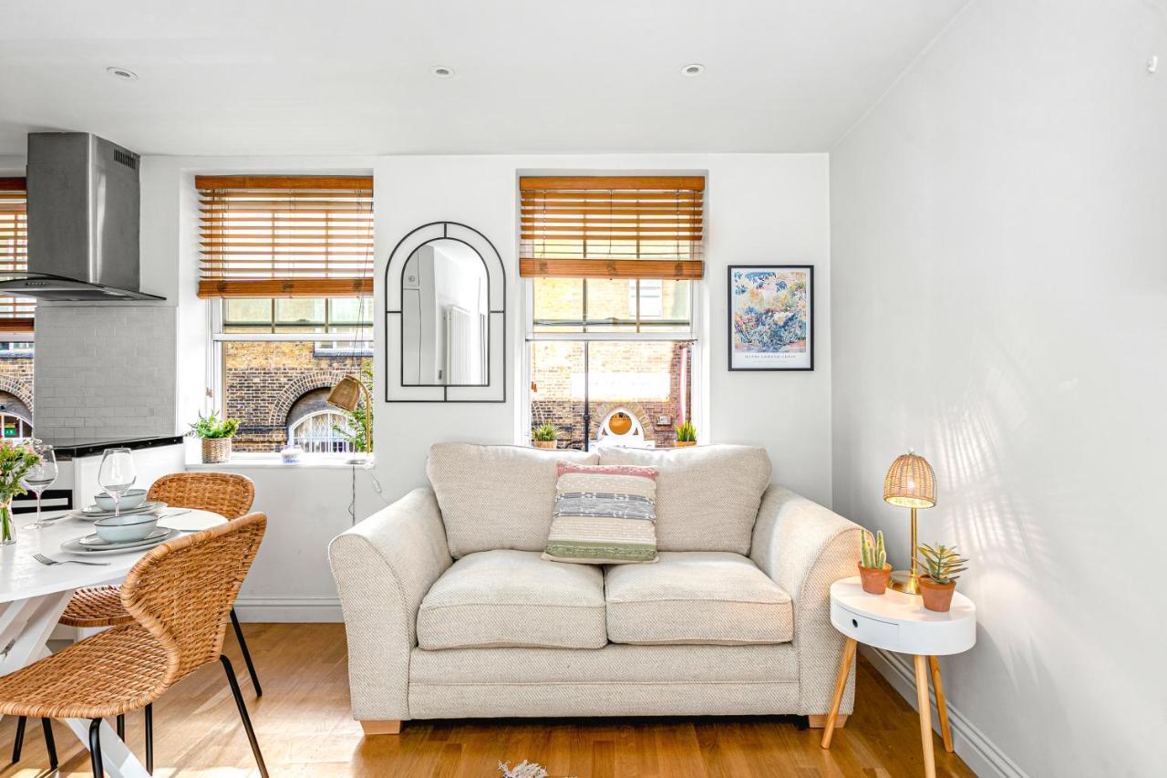Charming Studio Flat Close To Holborn Station Londra Esterno foto